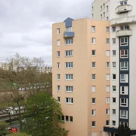 Apartament Bright Studio Near Paris