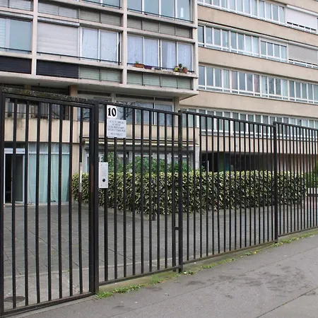 Bright Studio Near Paris Apartament *